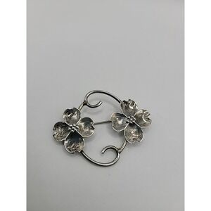 Vintage Stuart Nye Sterling Silver Dogwood Flower Brooch Hand Wrought Jewelry